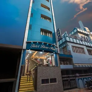 https://oyo-9832-hotel-bleue-mont.hotels-varanasi.com